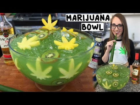 marijuana-jungle-juice-bowl-with-banana-leaf-straws---tipsy-bartender
