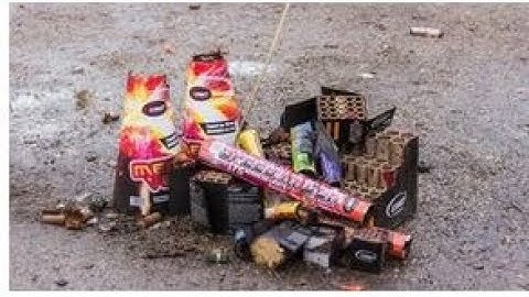 北京维稳出新招 买烟花爆竹先刷身份证【中国禁闻】