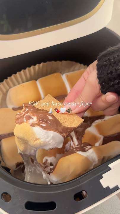 Air fryer s’mores ✨ #smoresdip #airfryerrecipes #bakingtherapy