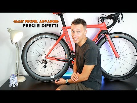 Video: Recensione della bici da strada Giant Propel Advanced 2 Disc 2020