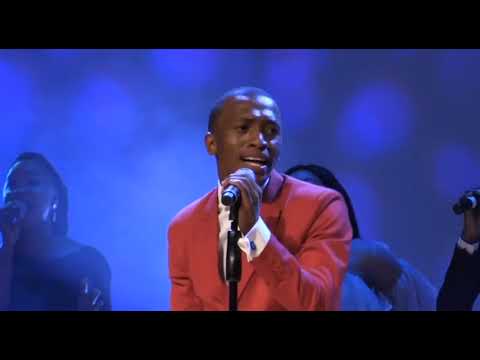 Dumi Mkokstad - Nyakaza (Live at City Hill Church)