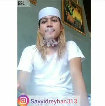 Habib rehan lagi ngevape sebelum di penjara