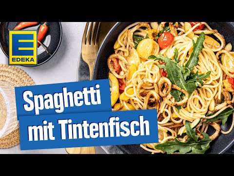 Spaghetti Mit Tintenfisch Mediterranes Rezept Mit Tintenfisch Zucchini Und Tomaten Youtube