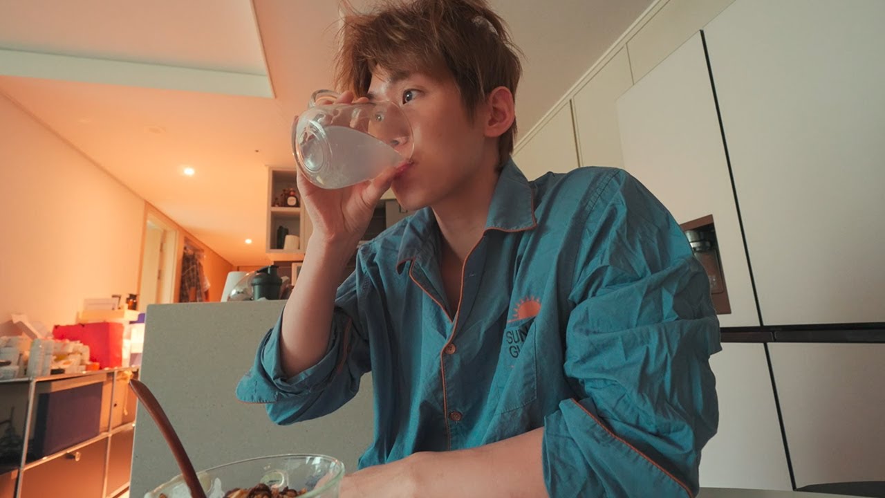 느좋의 달. 서울 일상 😮‍💨‍💨❤️ 대존맛 차돌박이 샐러드,  루이 비통 체리맛 무라카미, 어티슈 도산, ept, 디올 DDP 전시 |Ordinary series