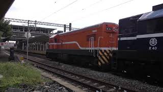7201次貨物列車與3198次區間車在大林車站交會 20210916