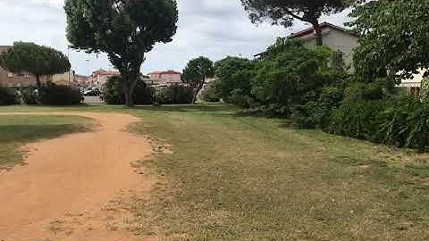 Rustler 4x4 vxl Vs slash 4x4 drag race