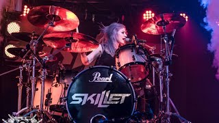 Skillet - “The Resistance” [live 2017] Resimi