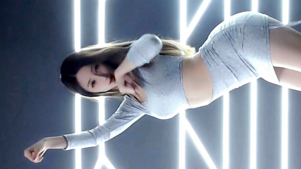 猫的二十二《猫步轻悄| Wiggle Wiggle | Heart Attack》| 210410 - YouTube