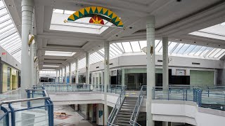 Exploring the Abandoned Landmark Mall - Just Days Before Demolition