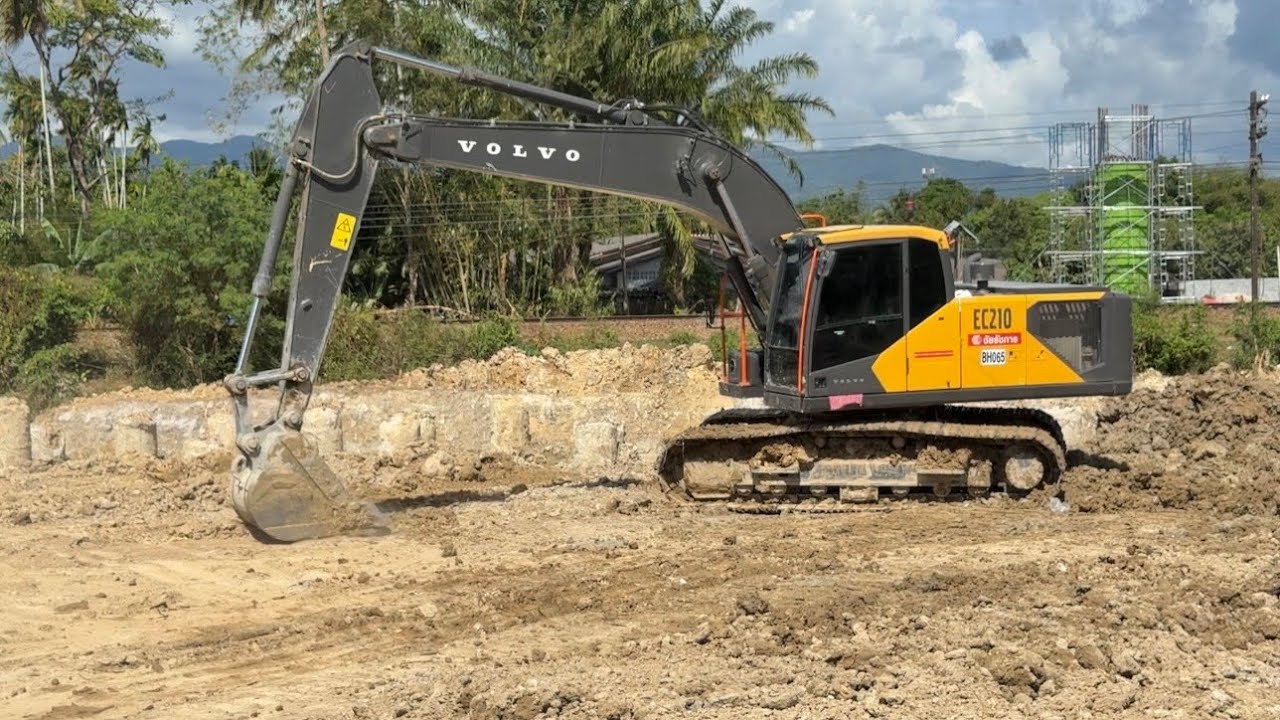 VOLVO EC210 เครื่อง4สูบ 167แรงม้า 