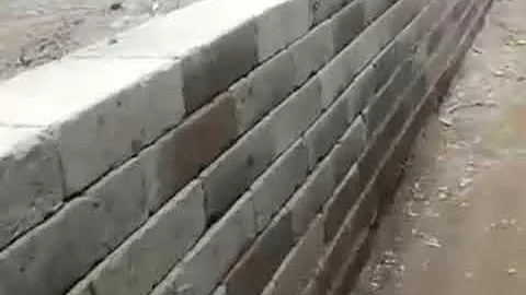Quanto misura un blocco di tufo?