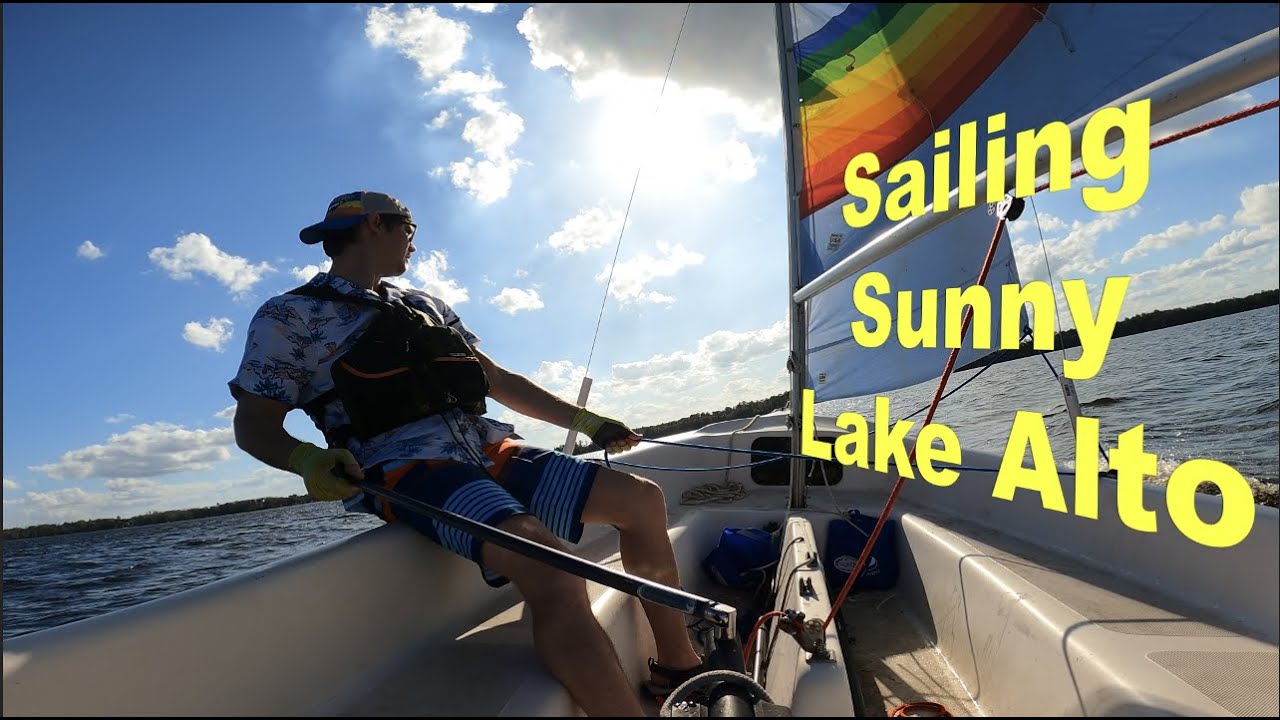 Sailing Sunny Lake Alto