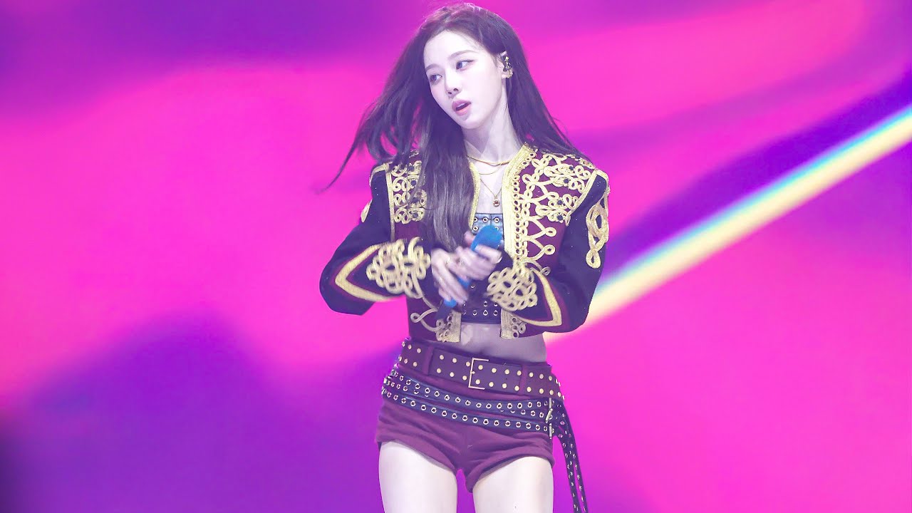 모르겠고 무대 존나 잘합니다 #윈터 #RichMan #MMA