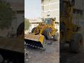 Experience mechanic Checking the Caterpillar Hydraulic System and Engine Sound