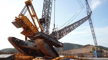 Most Dangerous Crane Driver Fails - Idiot Driving Skills We Can