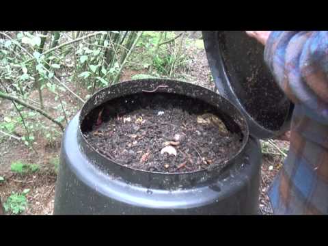 The simplest and best bush/composting toilet ever. - YouTube The simplest and best bush/composting toilet ever. - YouTube