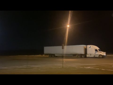 დავრჩით მე და ჯერი მარტონი..