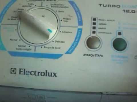 MÁQUINA ELECTROLUX 12 KILOS PISCANDO AS LUZ TROCA FUNCOES SOZINHA NÃO