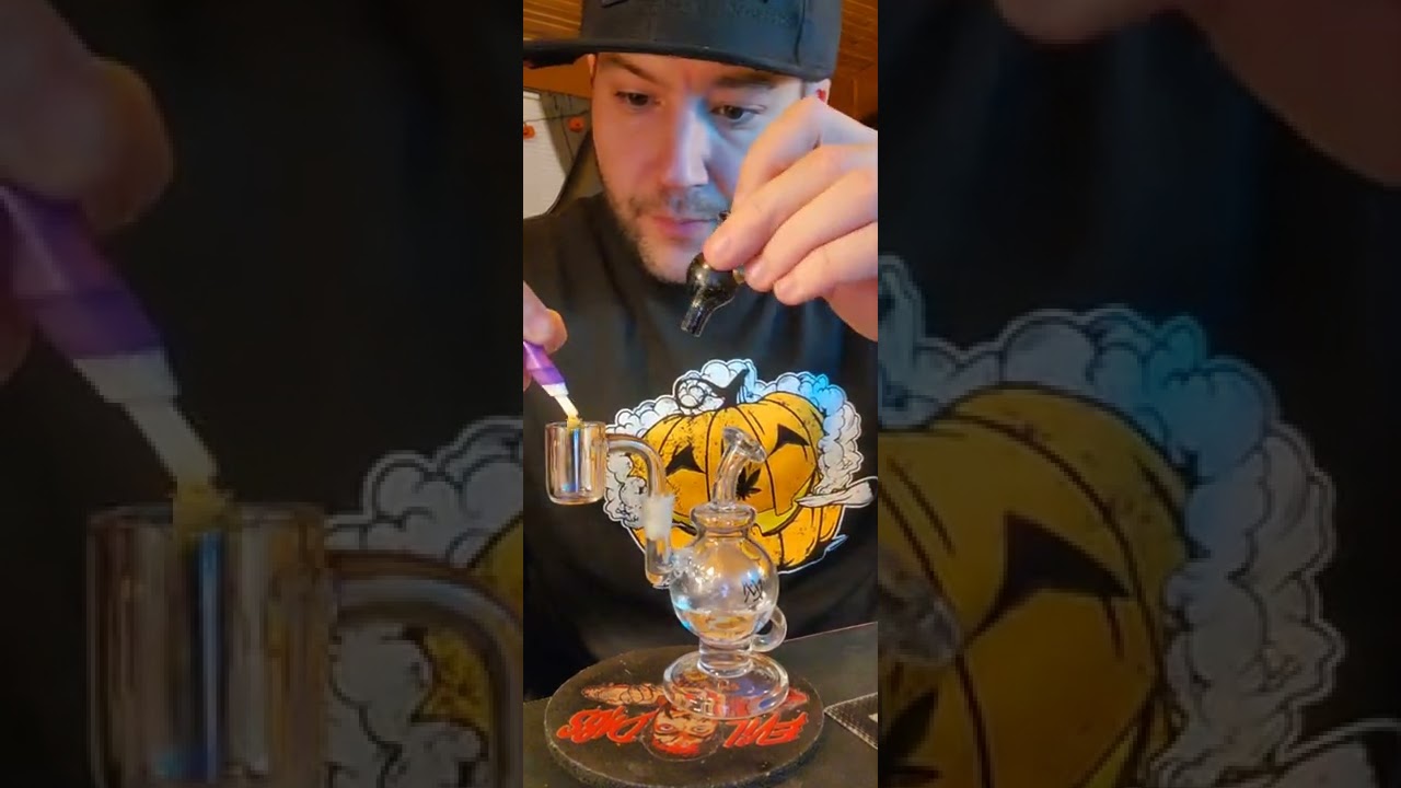 Dab of some Mint Lemonade cannabis concentrate from  superflux