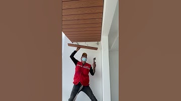 Tạo điểm nhấn trần ban công với tấm ốp gỗ nhựa