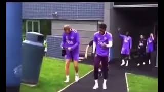 Amadou Onana (Everton) choque les Sénégalais en parlant wolof