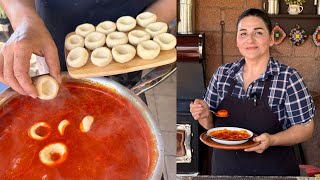 Cazuelitas de Masa en Chile Guajillo Receta de cuaresma - La Herencia de las Viudas