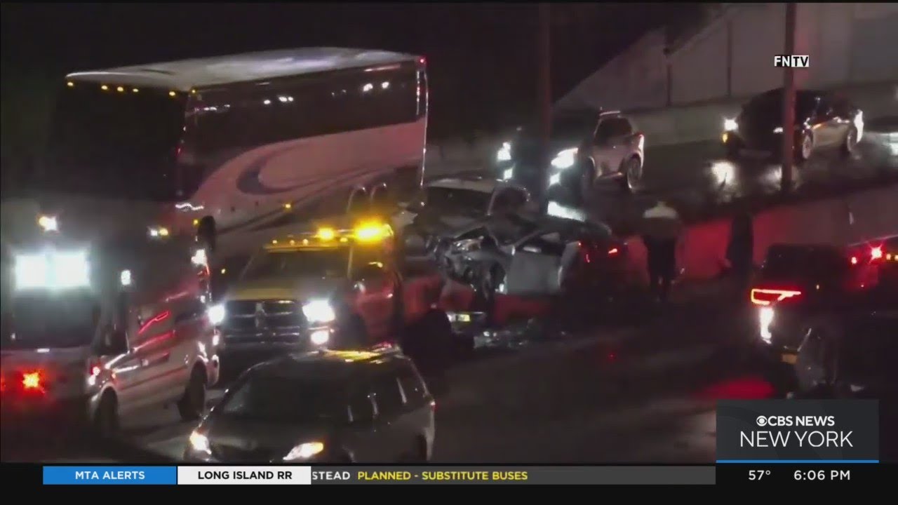 Driver charged in deadly crash on Long Island Expressway - YouTube