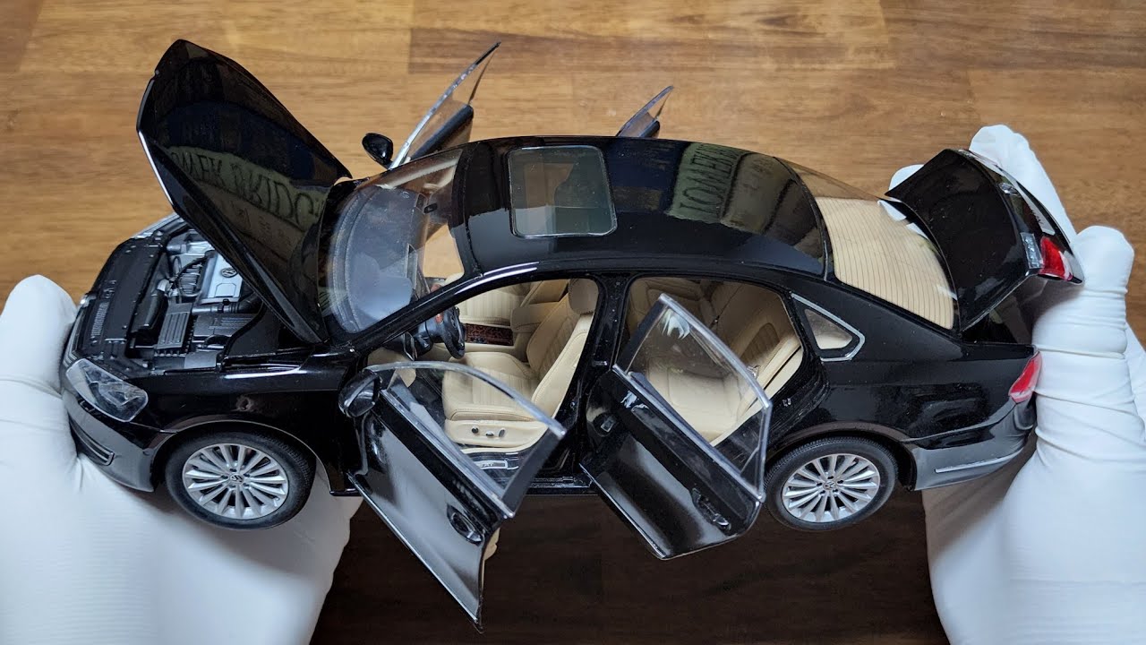 Miniature 1/18 Volkswagen Passat Police - Starry Sky Online Edition - Neuf