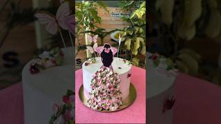 Beautiful cake design 😍#cake #snscakes #cakedecoratingideas #cakesurabaya