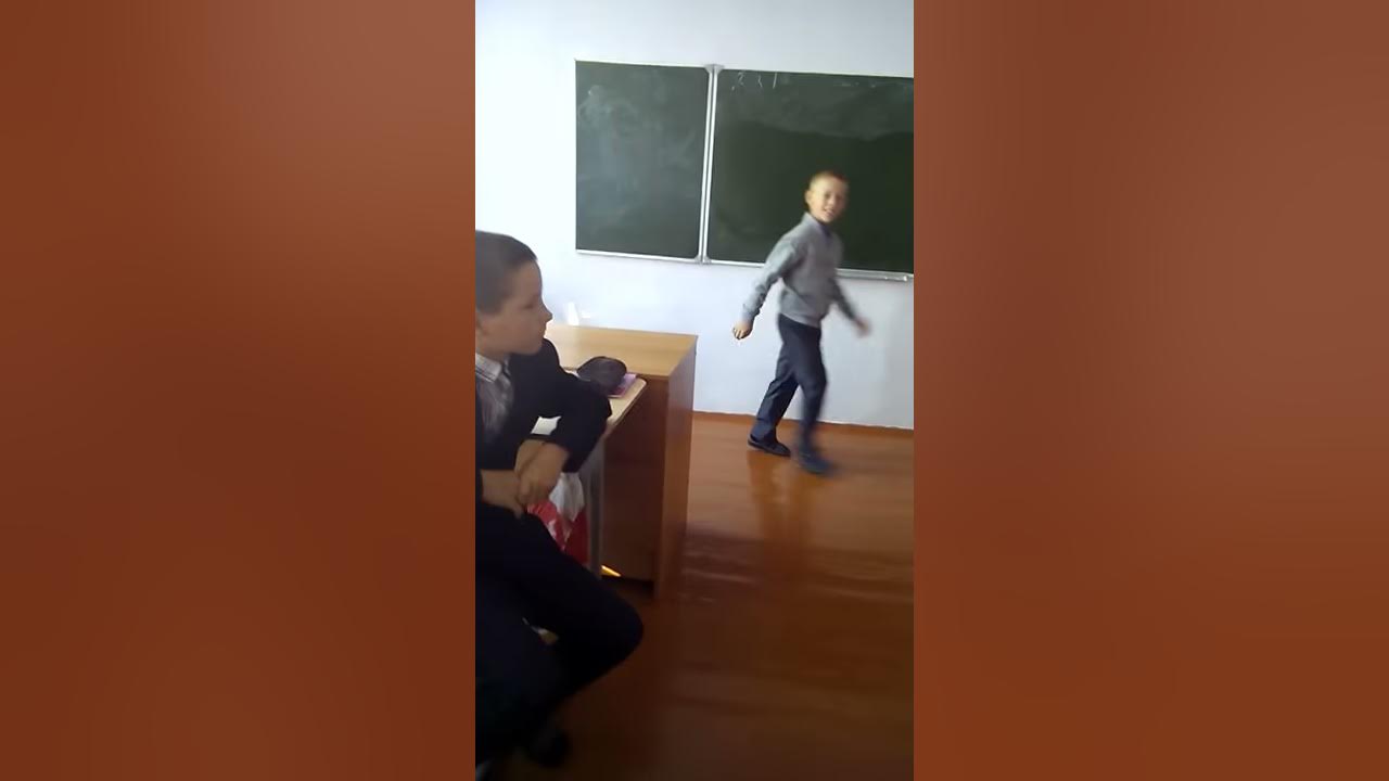 Школьный бой - YouTube