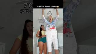 World’s Tallest Mom?🤯 #tall #family