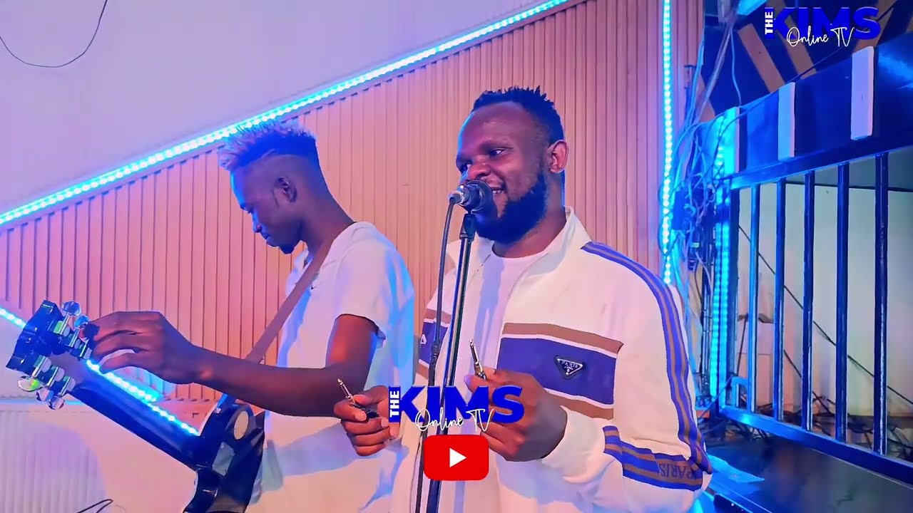 MBUTU KWAYO LIVE HIS FIRST PERFORMANCE WITH THE NEW GUITAR 🎸🔥