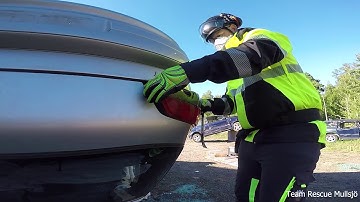 Vehicle Extrication Training: Rollover Vehicle