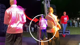 mfana kah gogo  Surprised 😮  Penny Ntuli  on Stage !!!
