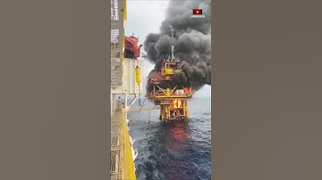 Cháy giàn khoan Sông Đốc nằm cách bờ biển Cà Mau hơn 200 km