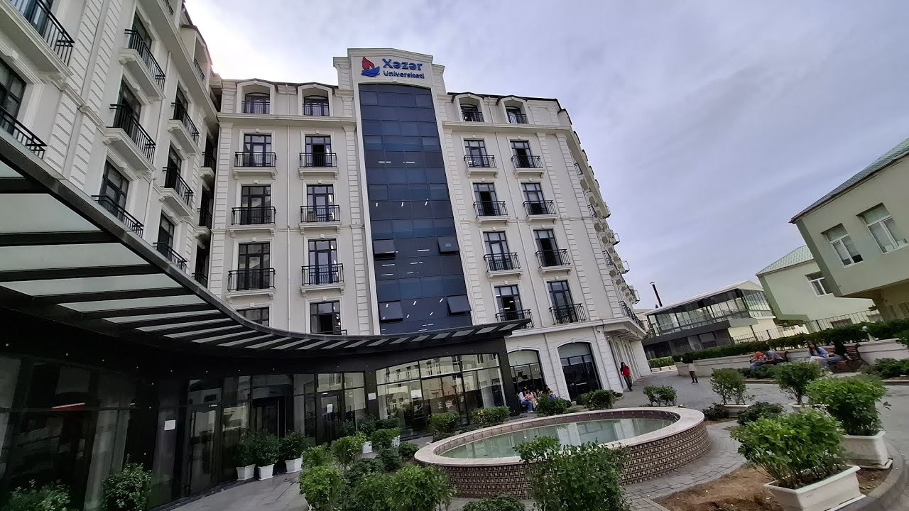 XƏZƏR UNİVERSİTETİ | NƏRİMANOV KORPUSU | IV KURSUN İLK GÜNÜ