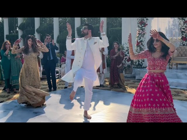 “Saajan Ji Ghar Aaye” | Groom’s Wedding Dance class=
