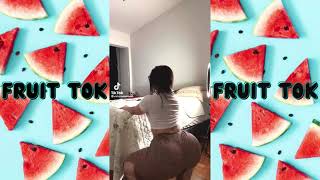 Big booty fine girl twerking