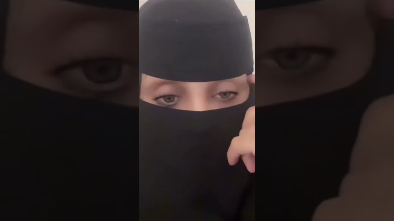 زيك مقوم يبغى كوسي اسود ولا أبيض 