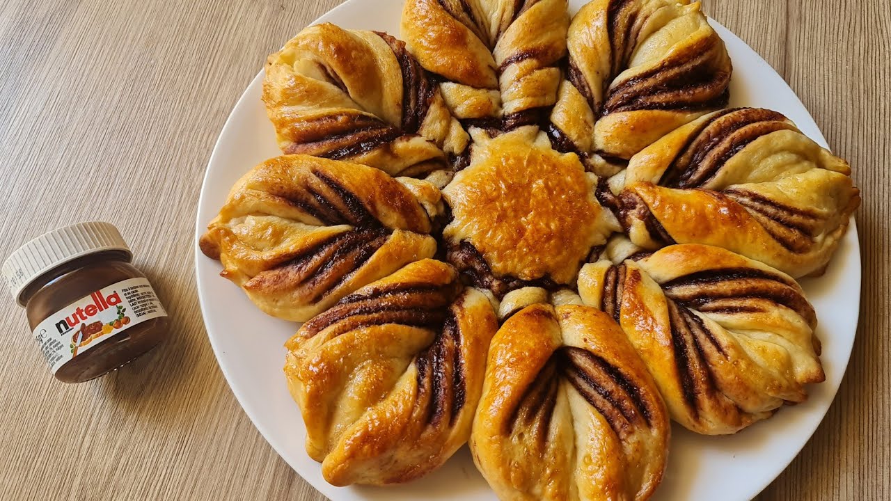 بريوش الورده / فطيرة النوتيلا