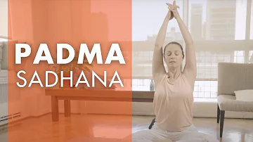 Padma Sadhana - Profundidad en tu Práctica de Yoga con Flor Cipriota