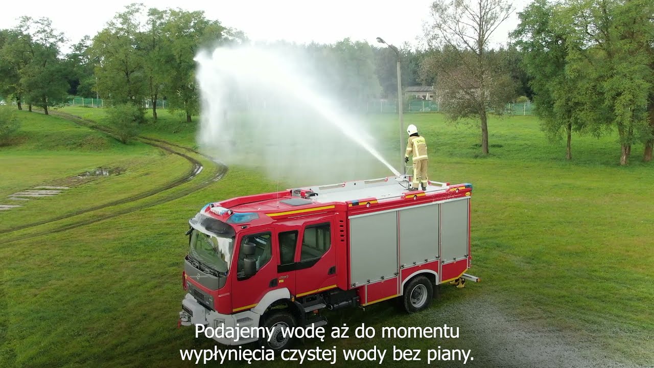 Bocar - szkolenie z obsługi pojazdu część 8 - gaszenie pianą ciężką przy użyciu działka