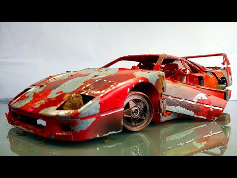 Video: Dureri de decorare: Masina de cafea Ferrari prăbușită de către modelele Molinelli