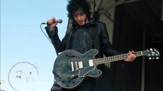 Video thumbnail of "Reignwolf - Electric love"