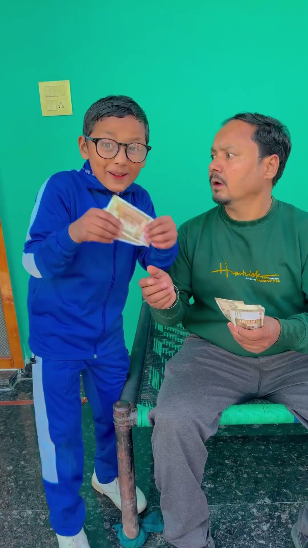 Mummy Ki Roti Gol Gol ?? #shorts #comedy #funny #cutebaby #fun #funniestvideo #funnyreel