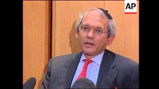 Celebrity Israel-Threat to withdraw assets from Swiss banks Wealth
