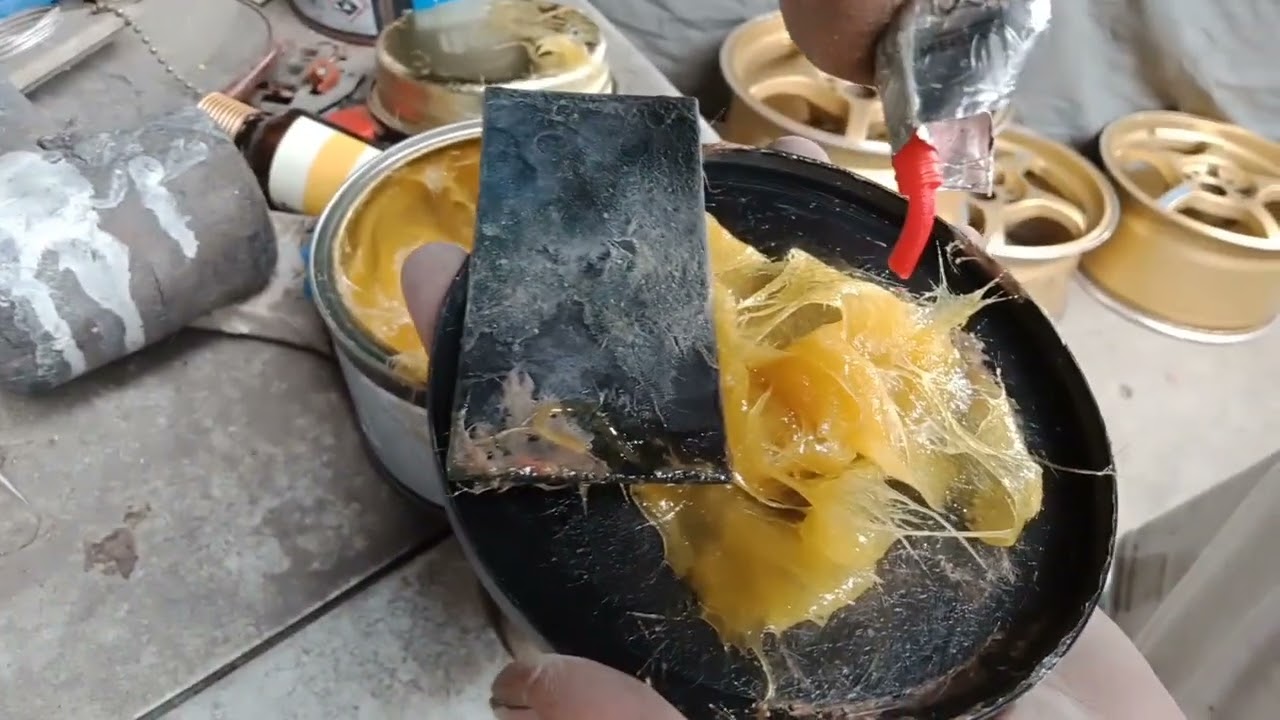 Paano mag repair ng crack gamit Ang Isopon body filler?