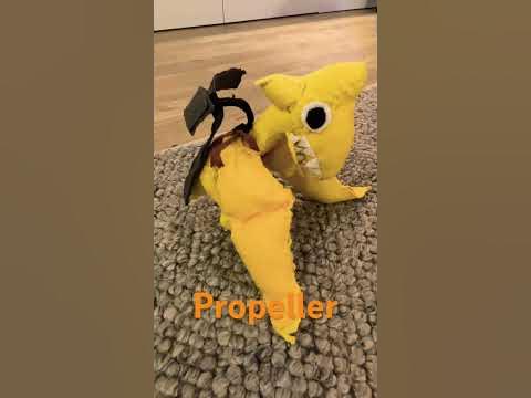 Rainbow friends yellow propeller hobby channel - YouTube