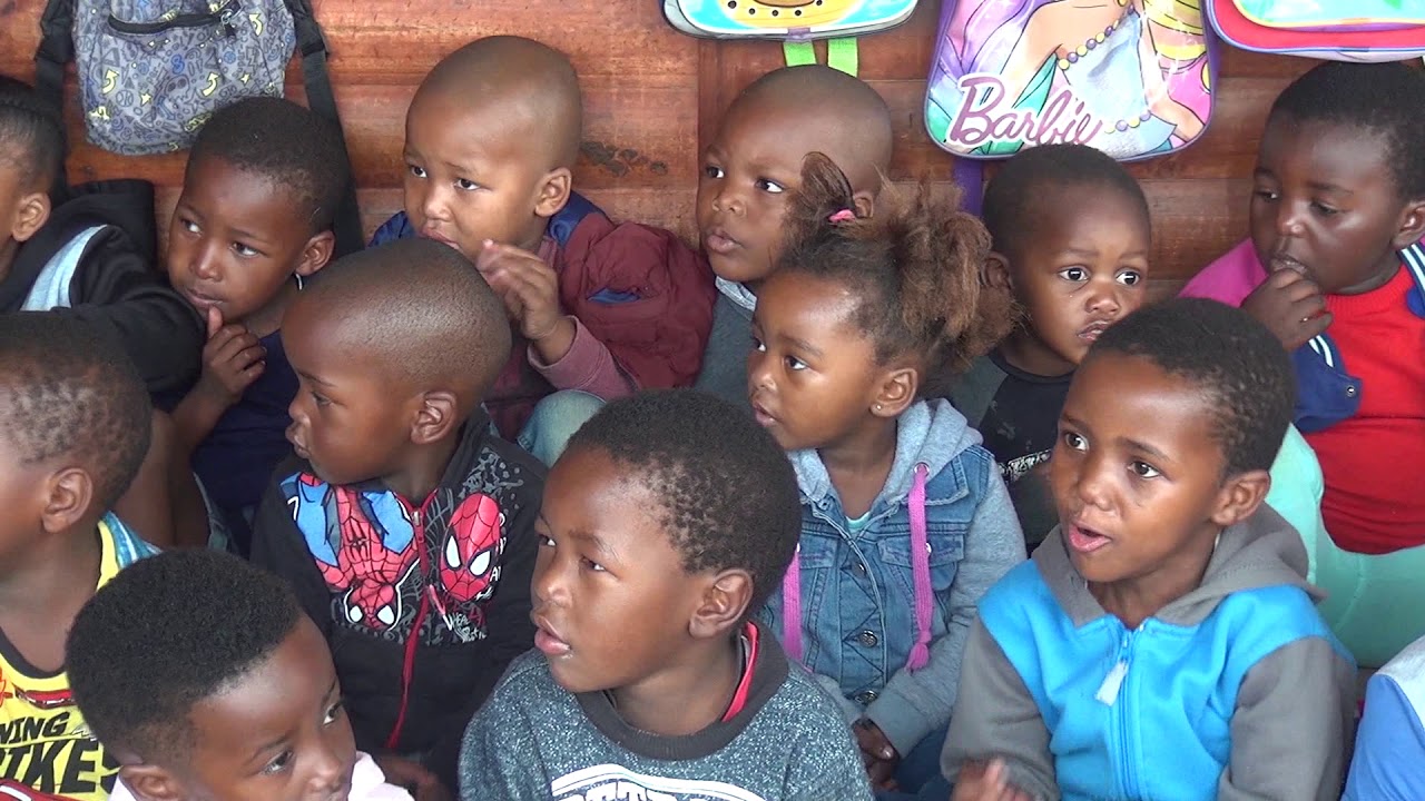 Südafrika - Qolweni Township in Plettenberg Bay