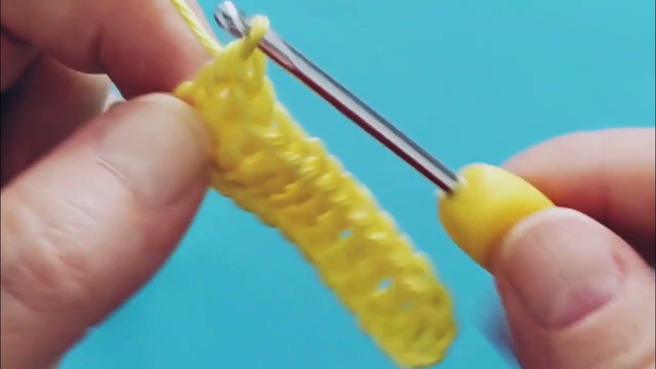 HOW TO CROCHET A DOUBLE CROCHET STITCH EASY YouTube